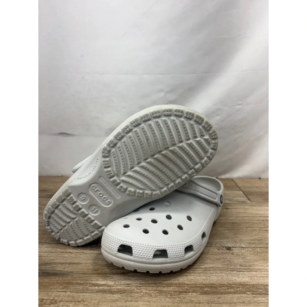 Crocs Classic Clogs Light Grey Mens 9 Womens 11 Slip On Shoes 10001-001
